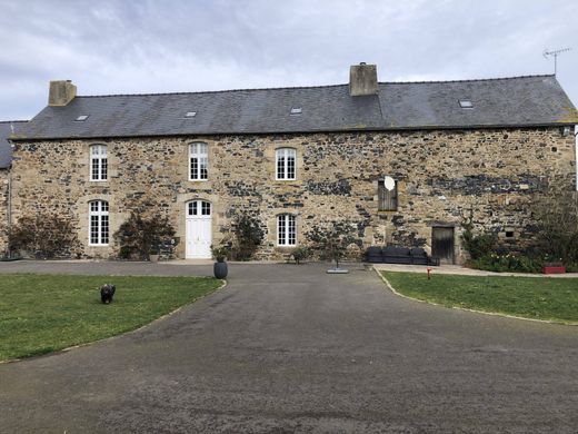 Lamballe, Côtes-d'Armorの高級住宅