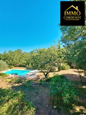 Luxury home in Forcalqueiret, Var