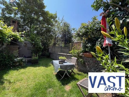 Luxus-Haus in Lille, Nord