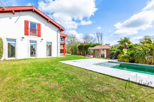 Элитный дом, Bassussarry, Pyrénées-Atlantiques