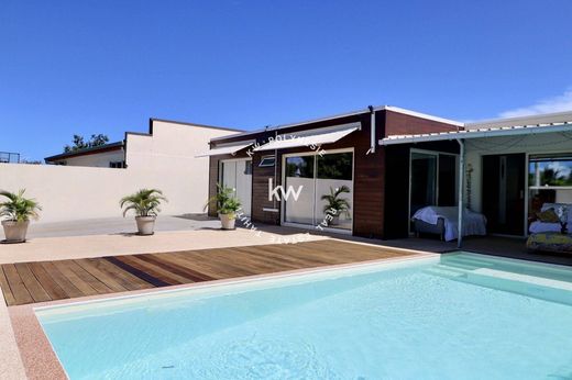 Faa'a, Îles du Ventの高級住宅