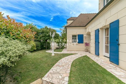 Casa di lusso a Joinville-le-Pont, Val-de-Marne