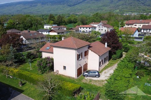 Luksusowy dom w Saint-Jean-de-Gonville, Ain