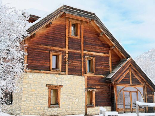 Luxury home in Vars, Hautes-Alpes