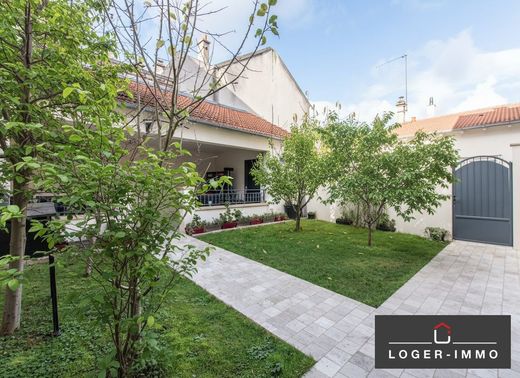 Casa di lusso a Champigny-sur-Marne, Val-de-Marne