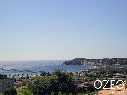 منزل ﻓﻲ Six-Fours-les-Plages, Var