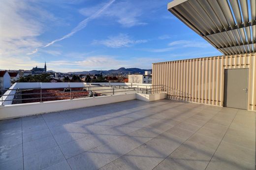 Apartment in Clermont-Ferrand, Puy-de-Dôme