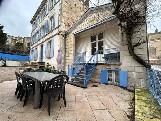 Casa di lusso a Niort, Deux-Sèvres