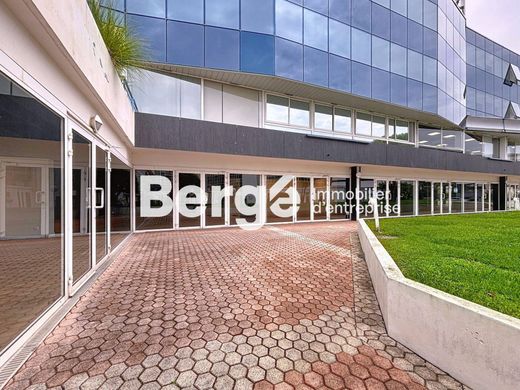 مكتب ﻓﻲ Saint-Laurent-du-Var, Alpes-Maritimes