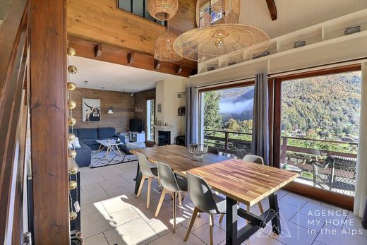 Luxe woning in Essert-Romand, Haute-Savoie
