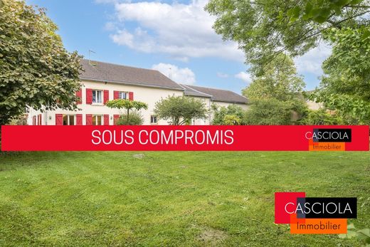 Luxury home in Coin-lès-Cuvry, Moselle