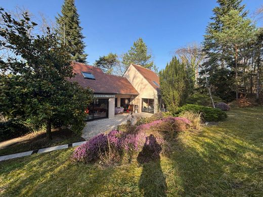 Maison de luxe à Achères-la-Forêt, Seine-et-Marne