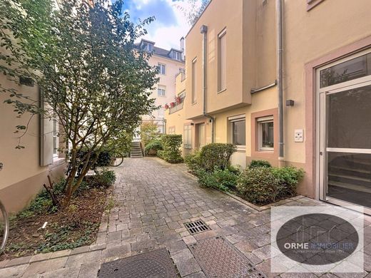 Piso / Apartamento en Estrasburgo, Bajo Rin