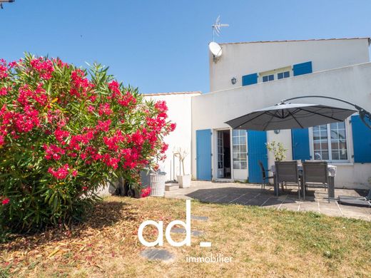 ‏בתי יוקרה ב  Nieul-sur-Mer, השראנט הימי