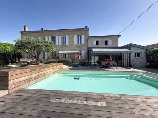 Luxury home in Aubie, Gironde