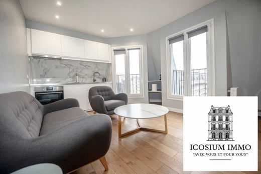 Apartment in Champs-Elysées, Madeleine, Triangle d’or, Paris