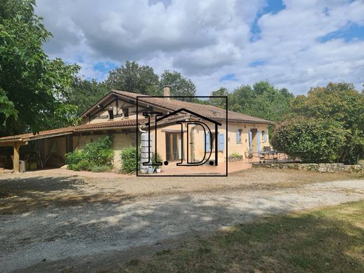 Maison de luxe à Bourgougnague, Lot-et-Garonne