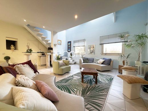 Luxury home in Eaubonne, Val d'Oise
