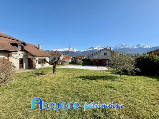Luxury home in Crolles, Isère