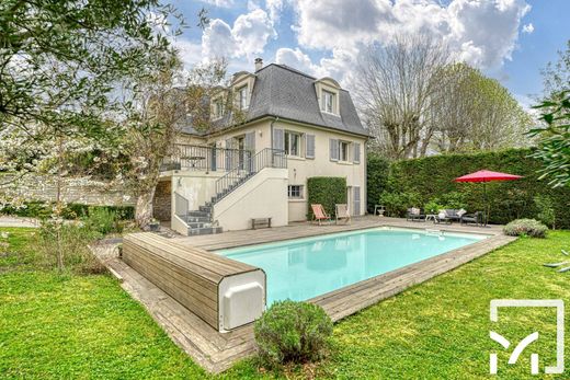 Casa di lusso a Bougival, Yvelines