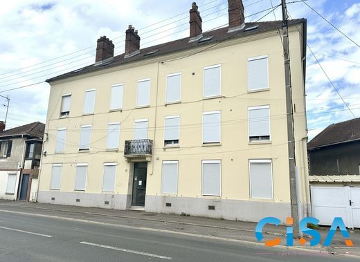 Residential complexes in Persan, Val d'Oise