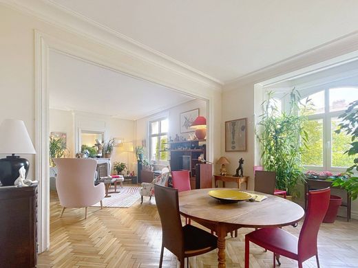 Apartamento - La Madeleine, North