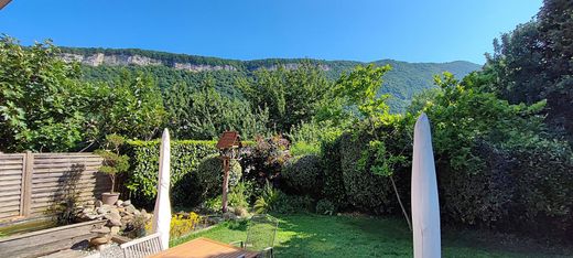 豪宅  Étrembières, Haute-Savoie