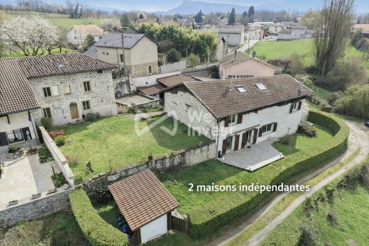 Luksusowy dom w Rives, Isère