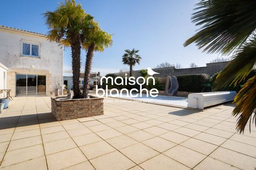 Luxus-Haus in Longeville-sur-Mer, Vendée