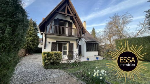 Lüks ev Saint-Nom-la-Bretêche, Yvelines