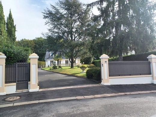 Luxury home in Tours, Indre and Loire