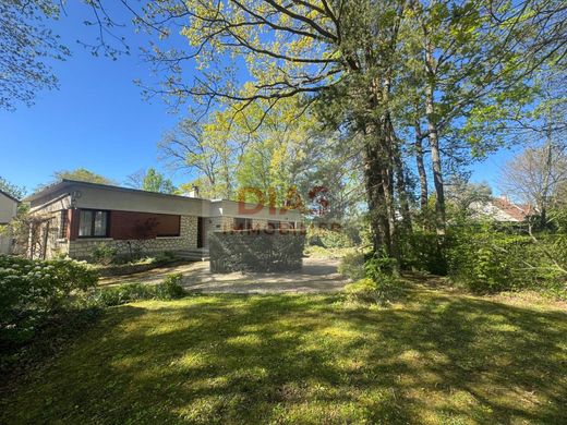 Luxury home in Le Plessis-Trévise, Val-de-Marne