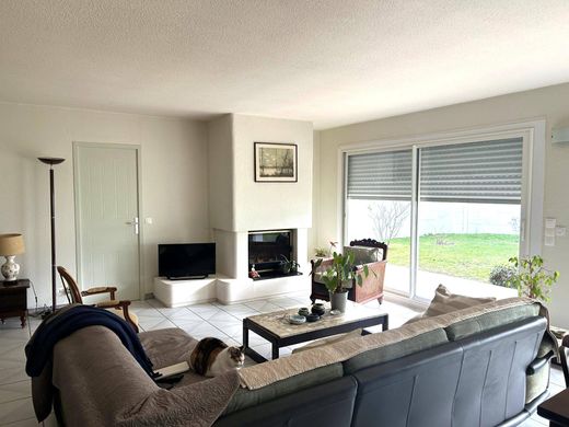 Casa di lusso a Bruges, Gironda