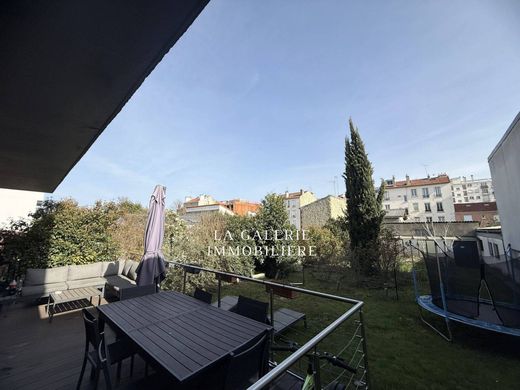Apartment in Maisons-Alfort, Val-de-Marne