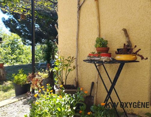 Luxury home in Lesquerde, Pyrénées-Orientales