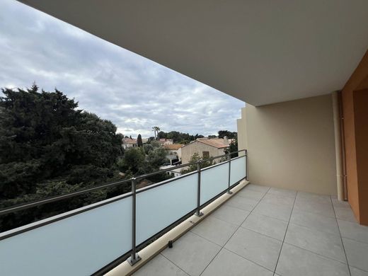 Apartment in Six-Fours-les-Plages, Var