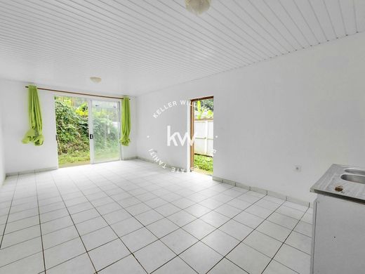 Элитный дом, Paea, Îles du Vent