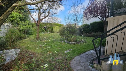 Πολυτελή κατοικία σε Saint-Gratien, Val d'Oise