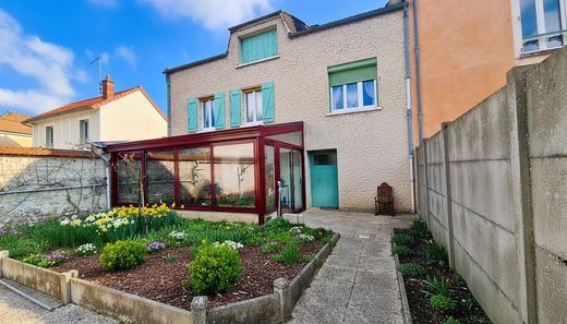 豪宅  Nézel, Yvelines