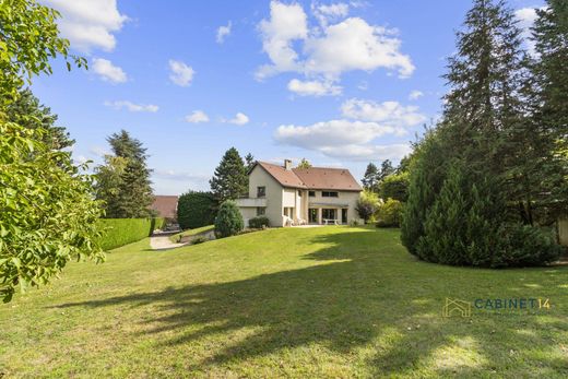 Luxus-Haus in Louveciennes, Yvelines