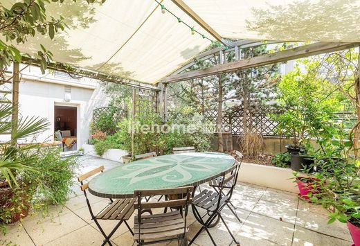 Apartment in Suresnes, Hauts-de-Seine