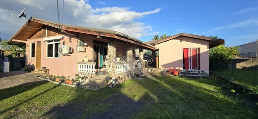 Luxury home in Tahiti