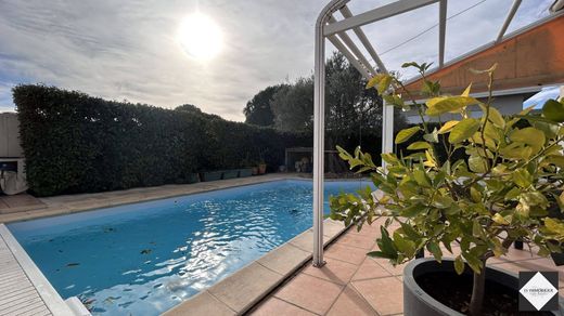 Luxus-Haus in Cabestany, Pyrénées-Orientales