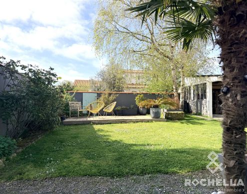Maison de luxe à Saint-Xandre, Charente-Maritime