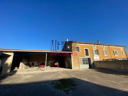 Luxe woning in Entraigues-sur-la-Sorgue, Vaucluse