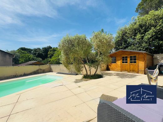 豪宅  Villeneuve-lès-Avignon, Gard