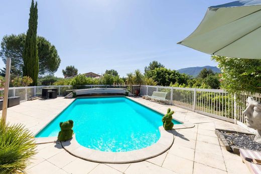 Luxury home in Pourrières, Var