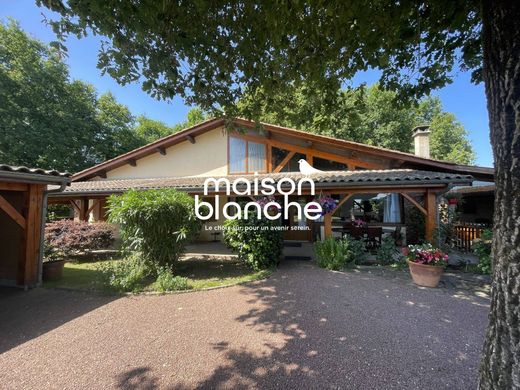 Luxury home in Saint-Émilion, Gironde