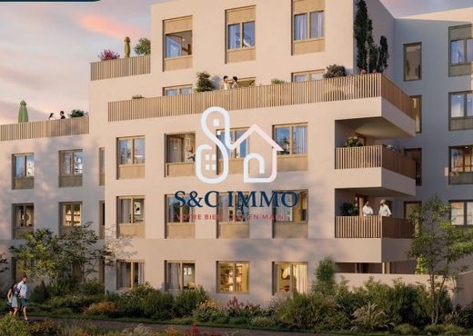 Apartment in Bussy-Saint-Georges, Seine-et-Marne