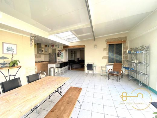 Edificio en Alençon, Orne